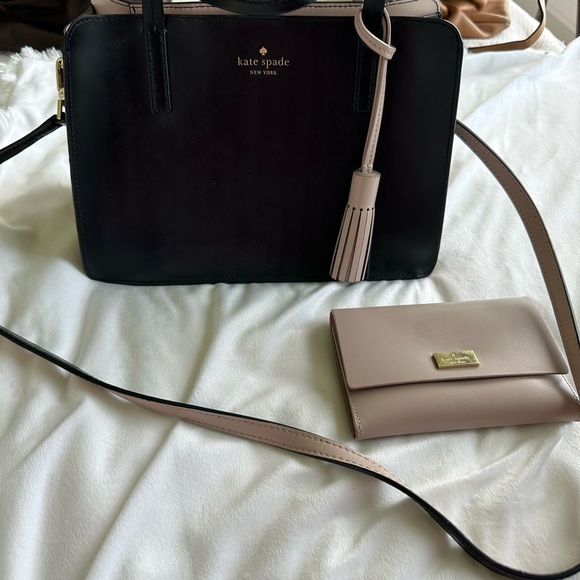 Kate Spade bag with wallet. - Picture 1 of 1